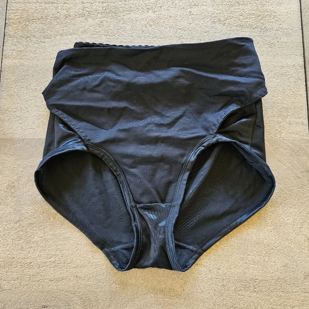 Leonisa Firm Compression Postpartum Panty with Adjustable Belly Wrap sz S - Picture 2 of 16